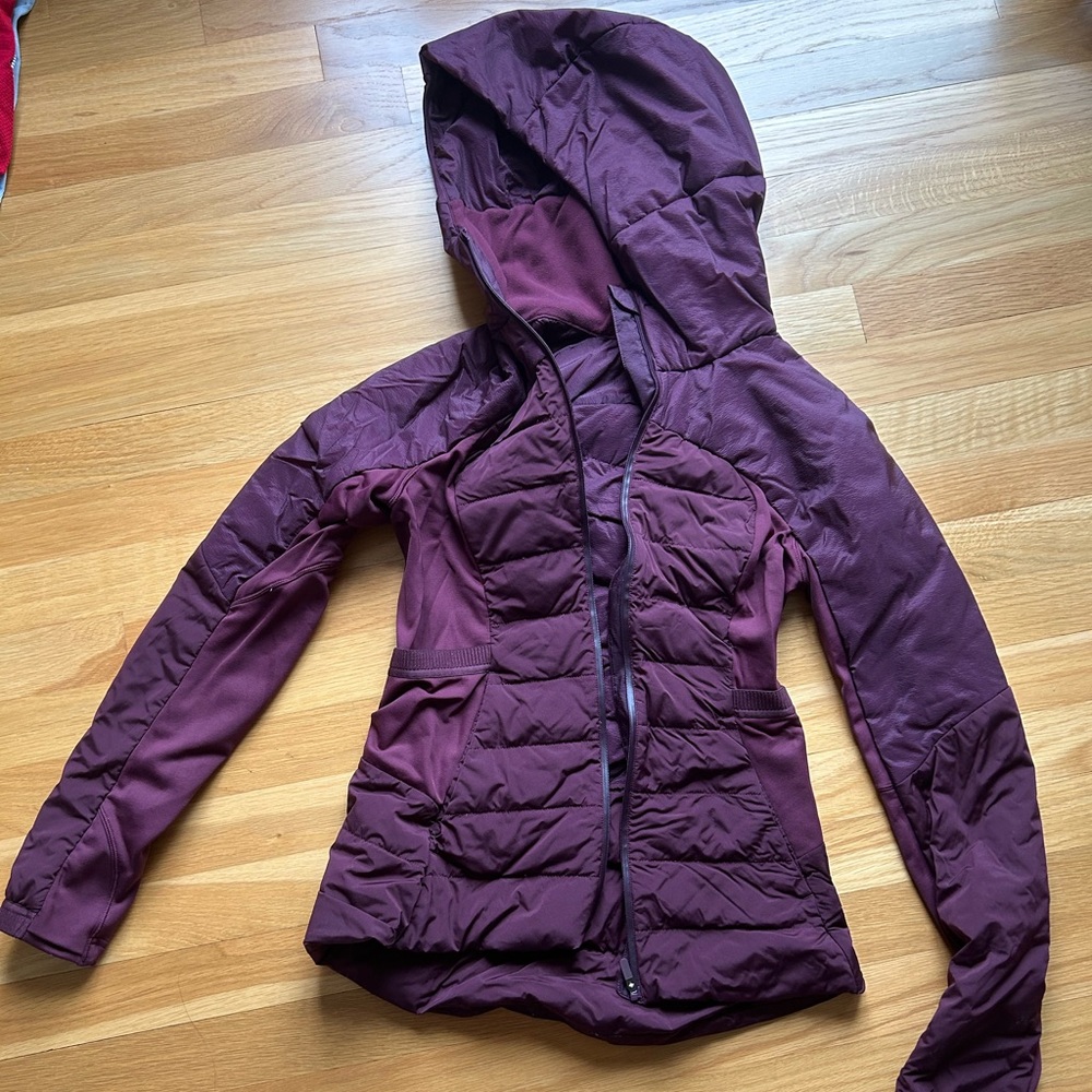 Brand new condition light weight purple/ maroon lululemon jacket